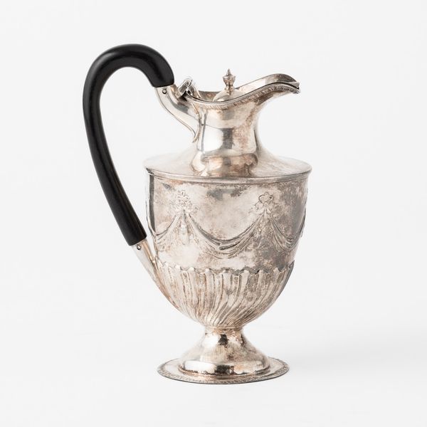 Caffettiera. Argento fuso e sagomato. Londra, 1897, argentiere C.S.A.  - Asta Argenti da Collezione | Antichi - Associazione Nazionale - Case d'Asta italiane