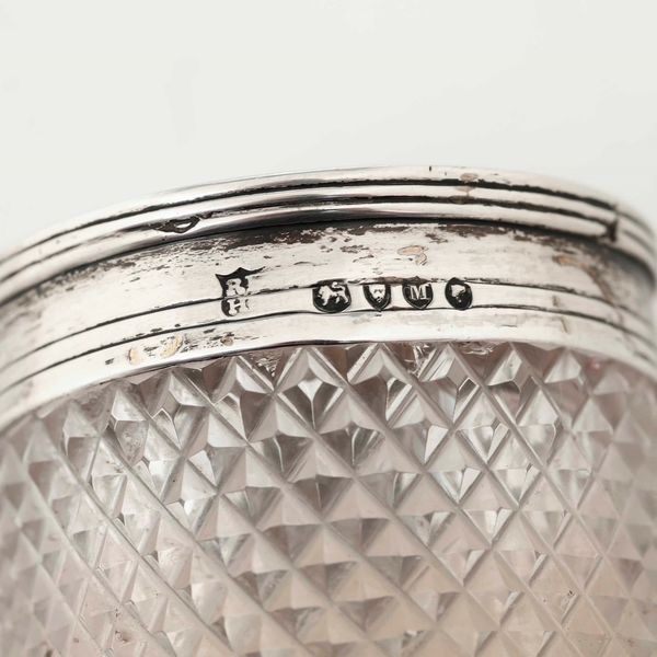 Calamaio. Argento e vetro molato. Londra 1887. Argentiere R.F.&H. entro scudo (non identificato)  - Asta Argenti da Collezione | Antichi - Associazione Nazionale - Case d'Asta italiane