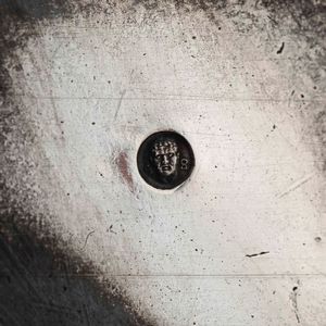 Acetoliera. Argento primo titolo fuso, sbalzato e traforato. Francia inizio del XIX secolo  - Asta Argenti da Collezione | Antichi - Associazione Nazionale - Case d'Asta italiane