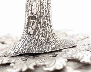 Porta spezie. Argento fuso, sbalzato e traforato. Argenteria ebraica, Europa XIX-XX secolo (apparentemente privo di punzonatura)  - Asta Argenti da Collezione | Antichi - Associazione Nazionale - Case d'Asta italiane