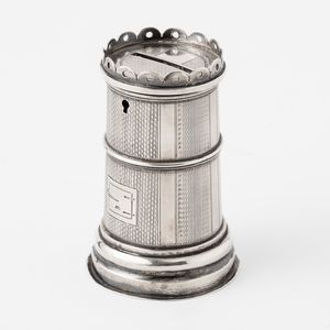 Elemonisiere ebraico a forma di torre. Bolli di San Pietroburgo, penultimo quarto XIX secolo. Maestro argentiere Karl Verlin <BR><BR><BR>  - Asta Argenti da Collezione | Antichi - Associazione Nazionale - Case d'Asta italiane