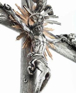 Crocifisso. Argento fuso, sbalzato e cesellato. Napoli XIX secolo. Argentiere GI (documentato ma non identificato)  - Asta Argenti da Collezione | Antichi - Associazione Nazionale - Case d'Asta italiane