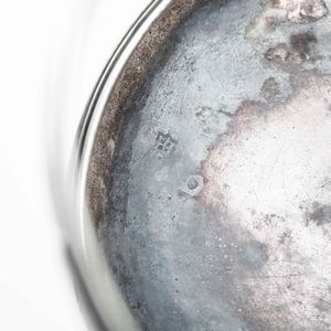 Coppia di acetoliere. Argento fuso, sbalzato, traforato e cesellato. Genova, ultimo ventennio del XVIII secolo. Marchio della �Torretta� con datario consunto  - Asta Argenti da Collezione | Antichi - Associazione Nazionale - Case d'Asta italiane