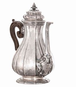 Importante caffettiera. Argento fuso, sbalzato e cesellato. Roma terzo quarto del XVIII secolo. Maestro argentiere Vincenzo I Belli (1741-1787)  - Asta Argenti da Collezione | Antichi - Associazione Nazionale - Case d'Asta italiane