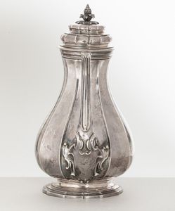 Importante caffettiera. Argento fuso, sbalzato e cesellato. Roma terzo quarto del XVIII secolo. Maestro argentiere Vincenzo I Belli (1741-1787)  - Asta Argenti da Collezione | Antichi - Associazione Nazionale - Case d'Asta italiane