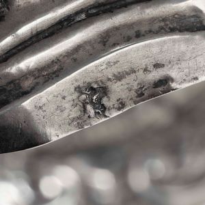 Gruppo di sei candelieri in argento fuso, sbalzato e cesellato. Palermo terzo quarto del XVIII secolo  - Asta Argenti da Collezione | Antichi - Associazione Nazionale - Case d'Asta italiane