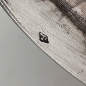 Salsiera. Argento primo titolo fuso e cesellato. Parigi XX secolo. Argentiere Tetard Freres  - Asta Argenti da Collezione | Antichi - Associazione Nazionale - Case d'Asta italiane