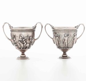 Coppia di coppe potorie. Argento. Argenteria artistica italiana del XX-XXI secolo per gioielleria Knight & F. Napoli  - Asta Argenti da Collezione | Antichi - Associazione Nazionale - Case d'Asta italiane