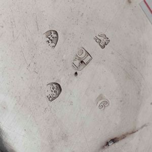 Tankard. Argento fuso e sbalzato. Marchio della citt� di Newcastle per l'anno 1769, argentiere James Crawford  - Asta Argenti da Collezione | Antichi - Associazione Nazionale - Case d'Asta italiane