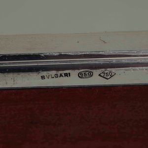 Scatola per il bridge. Legno, argento 925, smalti colorati e oro. Maison Bulgari, Italia 1975  - Asta Argenti da Collezione | Antichi - Associazione Nazionale - Case d'Asta italiane