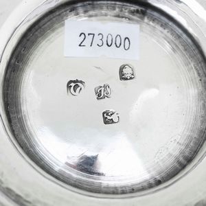 Tankard. Argento fuso e sbalzato. Londra 1771. Argentiere John Gorham (?)  - Asta Argenti da Collezione | Antichi - Associazione Nazionale - Case d'Asta italiane