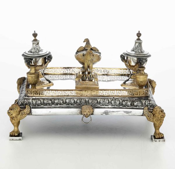 Importante calamaio neoclassico. Argento fuso, sbalzato, traforato, cesellato e dorato. Ducato di Parma e Piacenza XIX secolo. Argentiere Luigi Vernazzi (attribuito a)  - Asta Argenti da collezione | XX secolo - Associazione Nazionale - Case d'Asta italiane