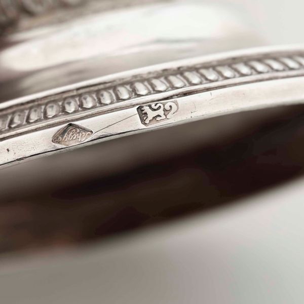 Versatoio in argento fuso, sbalzato e cesellato. Firenze 1817-1824, argentiere Scheggi  - Asta Argenti da collezione | XX secolo - Associazione Nazionale - Case d'Asta italiane