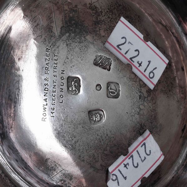 Tankard. Argento fuso, sbalzato e cesellato. Londra 1758. Argentiere John Payne  - Asta Argenti da collezione | XX secolo - Associazione Nazionale - Case d'Asta italiane