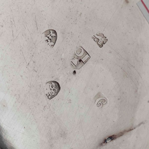 Tankard. Argento fuso e sbalzato. Marchio della citt� di Newcastle per l'anno 1769, argentiere James Crawford  - Asta Argenti da collezione | XX secolo - Associazione Nazionale - Case d'Asta italiane