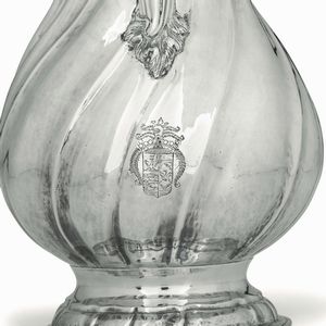 Importante caffettiera in argento fuso, sbalzato e cesellato. Manico in legno intagliato ed ebanizzato.  Milano, 1780 ca., marchio testa di moro, bottega di Contardo Buccellati (1754-1814)  - Asta Argenti da collezione | XX secolo - Associazione Nazionale - Case d'Asta italiane