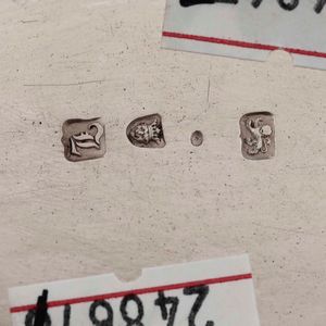 Importante epergne in argento sterling fuso, sbalzato, traforato e cesellato. Londra 1766 Argentiere Emick Romer  - Asta Argenti da collezione | XX secolo - Associazione Nazionale - Case d'Asta italiane