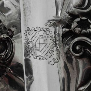 Calamaio. Argento fuso, sbalzato e cesellato. Londra 1839, argentieri Edward, John & William Barnard  - Asta Argenti da collezione | XX secolo - Associazione Nazionale - Case d'Asta italiane