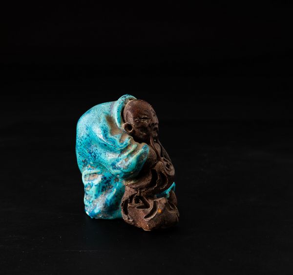 Figura di saggio in terracotta parzialmente invetriata, Cina, Dinastia Qing, XIX secolo  - Asta Arte Orientale - Associazione Nazionale - Case d'Asta italiane