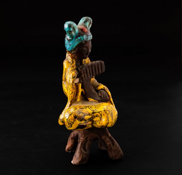 Figura di fanciulla in terracotta parzialmente invetriata, Cina, Dinastia Qing, XIX secolo  - Asta Arte Orientale - Associazione Nazionale - Case d'Asta italiane