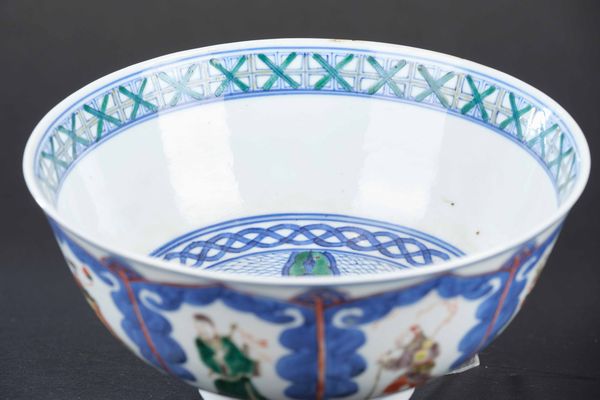 Coppia di ciotole in porcellana Famiglia Verde con figure di saggi entro riserve, Cina, Dinastia Qing, XIX secolo  - Asta Arte Orientale - Associazione Nazionale - Case d'Asta italiane