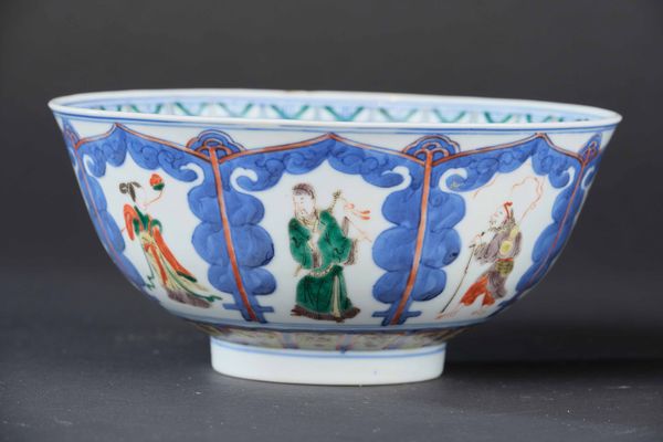 Coppia di ciotole in porcellana Famiglia Verde con figure di saggi entro riserve, Cina, Dinastia Qing, XIX secolo  - Asta Arte Orientale - Associazione Nazionale - Case d'Asta italiane