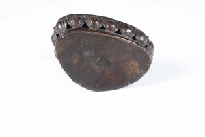 Figura di Buddha Sakyamuni seduto su doppio fiore di loto, Cina, Dinastia Qing, XIX secolo  - Asta Arte Orientale - Associazione Nazionale - Case d'Asta italiane