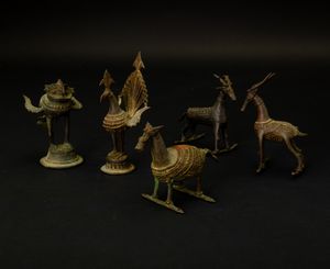 Cinque bronzetti raffiguranti diversi animali, India, XVIII-XIX secolo  - Asta Arte Orientale - Associazione Nazionale - Case d'Asta italiane