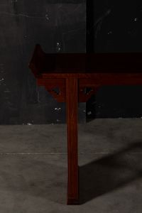 Altare in legno di Hongmu con decori a traforo, Cina, XX secolo  - Asta Arte Orientale - Associazione Nazionale - Case d'Asta italiane