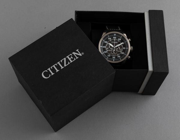 CITIZEN - Ecodrive, Cronografo al quarzo con ricarica solare con quadrante nero  - Asta Orologi  - Associazione Nazionale - Case d'Asta italiane