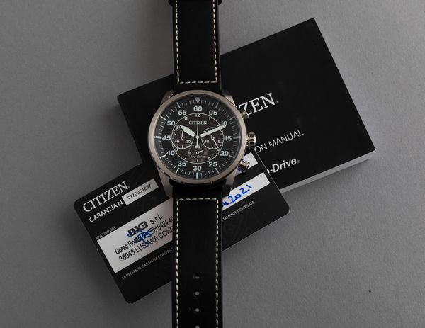CITIZEN - Ecodrive, Cronografo al quarzo con ricarica solare con quadrante nero  - Asta Orologi  - Associazione Nazionale - Case d'Asta italiane