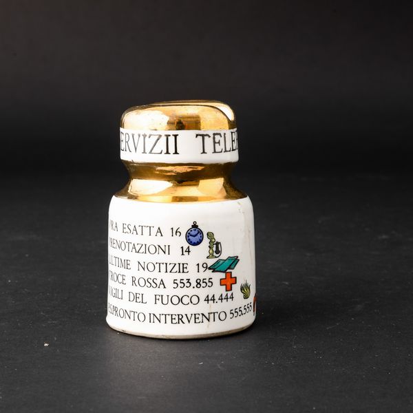 Piero Fornasetti : Milano, 1950  - Asta Solo Fornasetti - Associazione Nazionale - Case d'Asta italiane