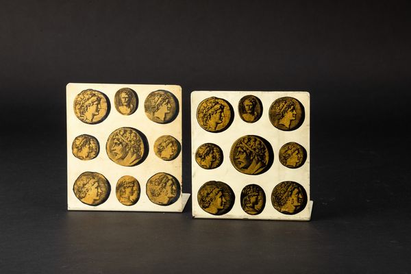 Piero Fornasetti : Milano, 1950  - Asta Solo Fornasetti - Associazione Nazionale - Case d'Asta italiane