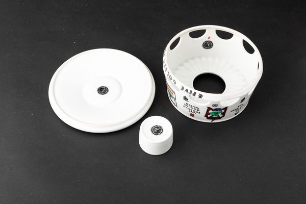 Piero Fornasetti : Milano, 1950  - Asta Solo Fornasetti - Associazione Nazionale - Case d'Asta italiane