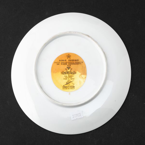 Piero Fornasetti : Milano, 1972  - Asta Solo Fornasetti - Associazione Nazionale - Case d'Asta italiane