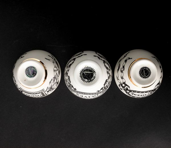 Piero Fornasetti : Milano, 1950  - Asta Solo Fornasetti - Associazione Nazionale - Case d'Asta italiane