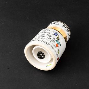 Piero Fornasetti : Milano, 1950  - Asta Solo Fornasetti - Associazione Nazionale - Case d'Asta italiane