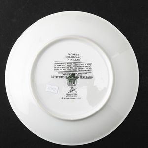 Piero Fornasetti : Milano, 1974  - Asta Solo Fornasetti - Associazione Nazionale - Case d'Asta italiane