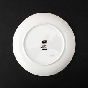 Piero Fornasetti : Milano, 1970  - Asta Solo Fornasetti - Associazione Nazionale - Case d'Asta italiane