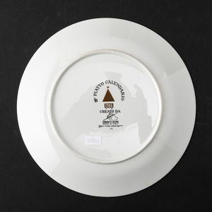 Piero Fornasetti : Milano, 1986  - Asta Solo Fornasetti - Associazione Nazionale - Case d'Asta italiane