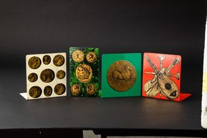 Piero Fornasetti : Milano, 1950  - Asta Solo Fornasetti - Associazione Nazionale - Case d'Asta italiane