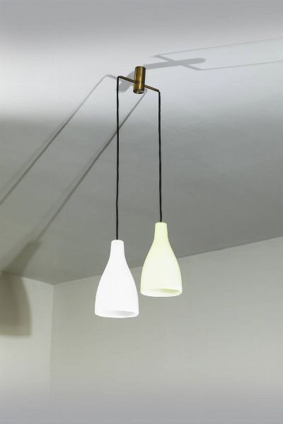 MASSIMO VIGNELLI : Lampadario a due diffusori  uno in vetro lavorato a canne e uno in vetro lattimo. Anni '50 diffusro h cm 29  - Asta Design - Associazione Nazionale - Case d'Asta italiane