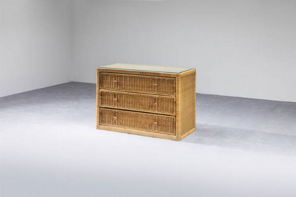 VIVAI DEL SUD : Cassettiera in bamboo  piano in vetro. Anni '70 cm 70x104x50  - Asta Design - Associazione Nazionale - Case d'Asta italiane