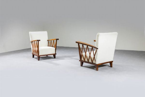 MAURIZIO TEMPESTINI : Coppia di poltrone con struttura in legno e rivestimento in velluto.  Anni '50 cm 80x70x65  - Asta Design - Associazione Nazionale - Case d'Asta italiane