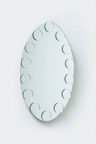 PRODUZIONE ITALIANA : Specchio ovale con applicazioni vetri specchiati. Anni '80 cm 100x60  - Asta Design - Associazione Nazionale - Case d'Asta italiane