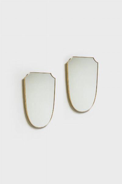 PRODUZIONE ITALIANA : Coppia di specchiere con bordo in ottone. Anni '50 cm 75x48  - Asta Design - Associazione Nazionale - Case d'Asta italiane