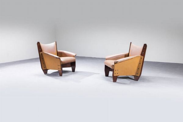 VITTORIO GREGOTTI  attribuito : Coppia di poltrone con struttura in compensato curvato  cuscini imbottiti rivestiti in vinilpelle. Anni '50 cm 79x70x70  - Asta Design - Associazione Nazionale - Case d'Asta italiane