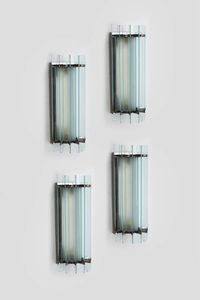 FONTANA ARTE  nello stile di - Quattro appliques con struttura in acciaio  diffusori in vetro colorato. Anni '60 cm 50x20