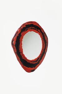 GAETANO PESCE - Specchio in resina flessibile. Prod. Fihs Design 2004 firmato e marcato al retro diam cm 64