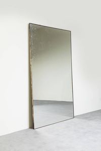 PRODUZIONE ITALIANA - Specchio con cornice in ottone. Anni '50 cm 200x115